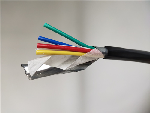 聚氯乙烯绝缘聚氯乙烯护套钢带铠装控制电缆KVV22 4X1